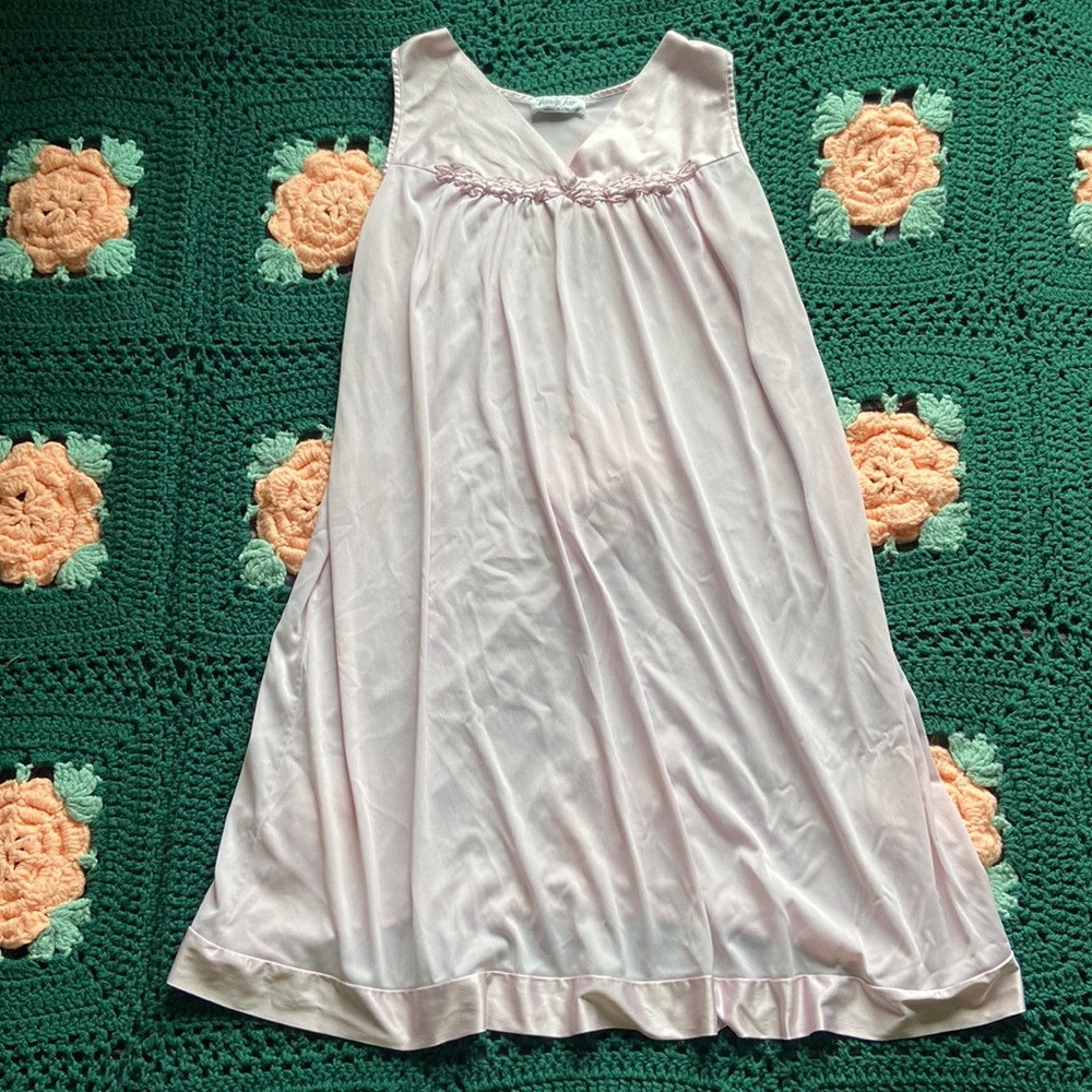 Vintage vanity fair night gown size S